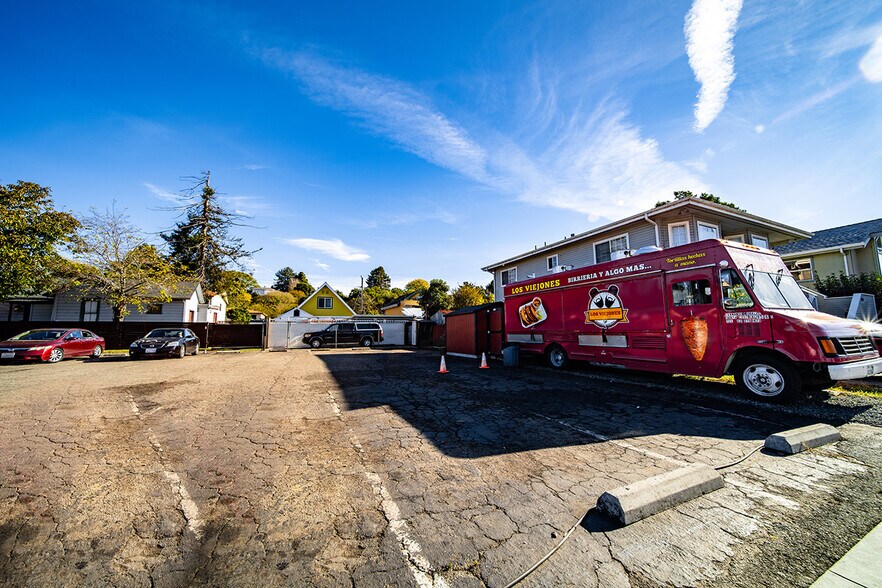 More Photos Of 236 Ocean St, Santa Cruz Office For Sale