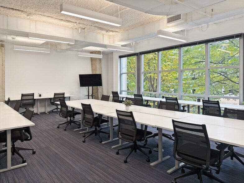 More Photos Of 800 Maine Ave SW, Washington Coworking Space