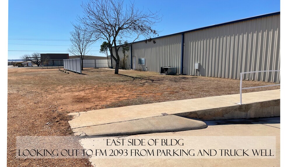 More Photos Of 632 Fm 2093, Fredericksburg Warehouse For Lease