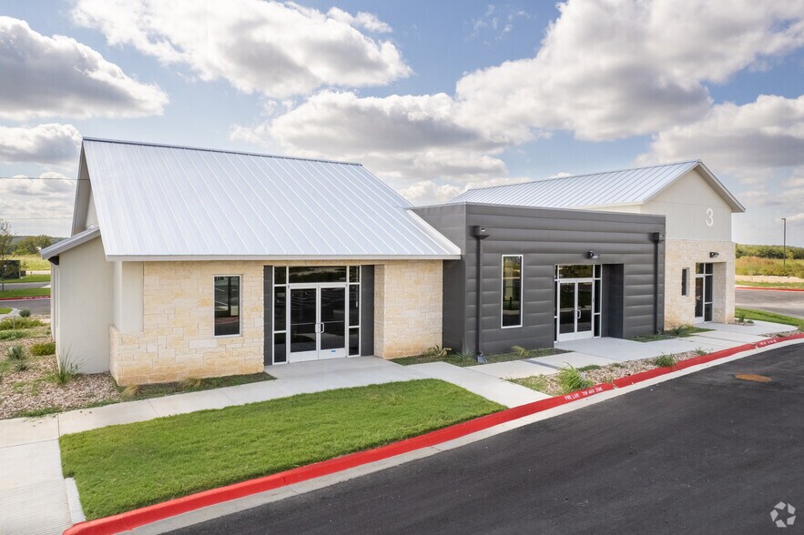 More Photos Of 120 Riverwalk Dr, San Marcos Medical For Sale