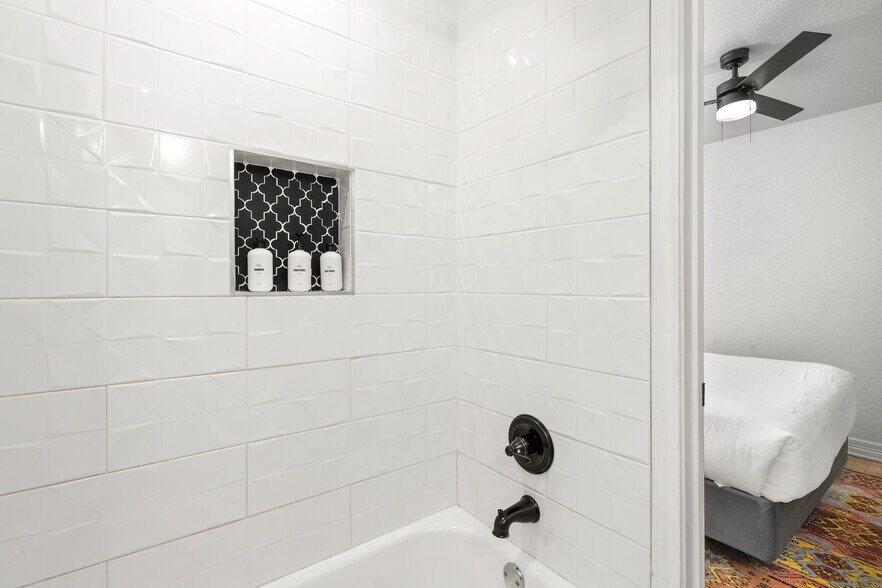 More Photos Of 3404 Rosedale St, Houston Multifamily For Sale