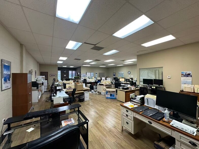 More Photos Of 17807 S Hobart Blvd, Gardena Warehouse For Sale
