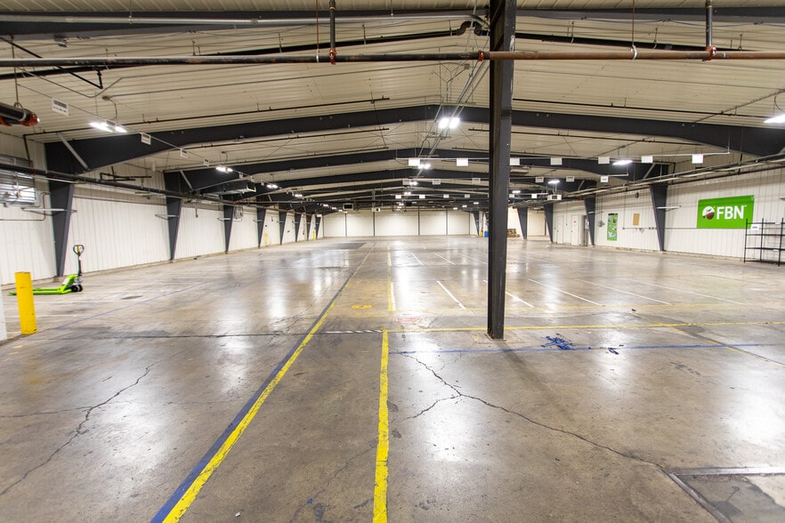 More Photos Of 1401 Stuckey Rd, Great Falls Warehouse For Lease