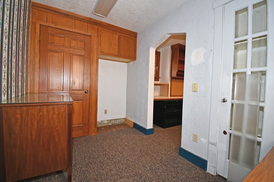 More Photos Of 1206 Brookline Blvd, Pittsburgh Medical For Sale