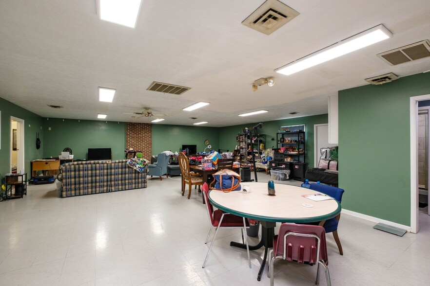 More Photos Of 5700 Edinburg Gap Rd, Fort Valley Religious Facility For Sale