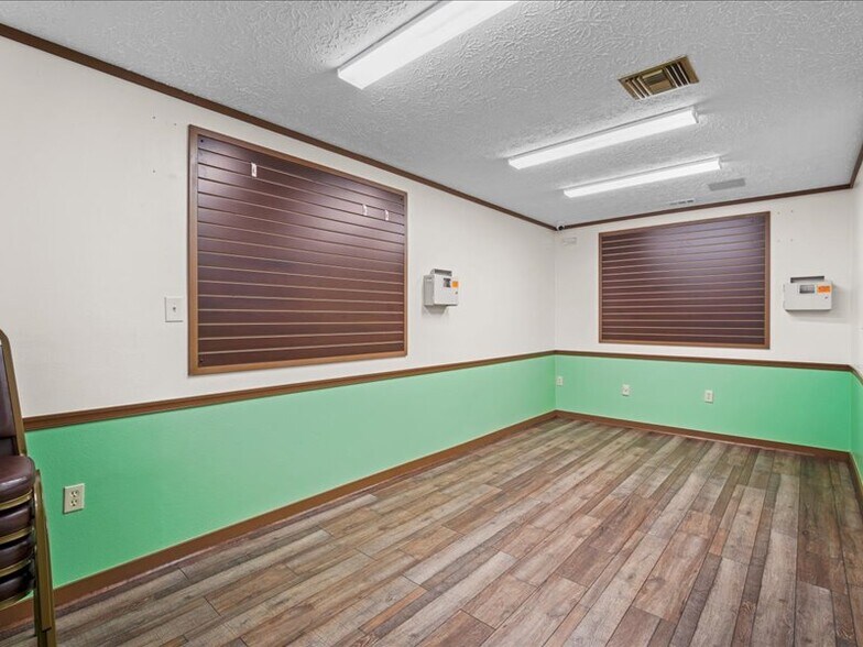 More Photos Of 1452 Bellaire Ln NE, Palm Bay Freestanding For Sale