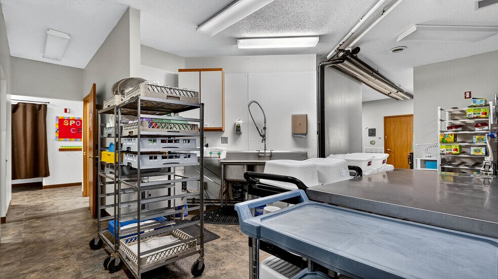 More Photos Of 1612 Truax Blvd, Eau Claire Daycare Center For Sale