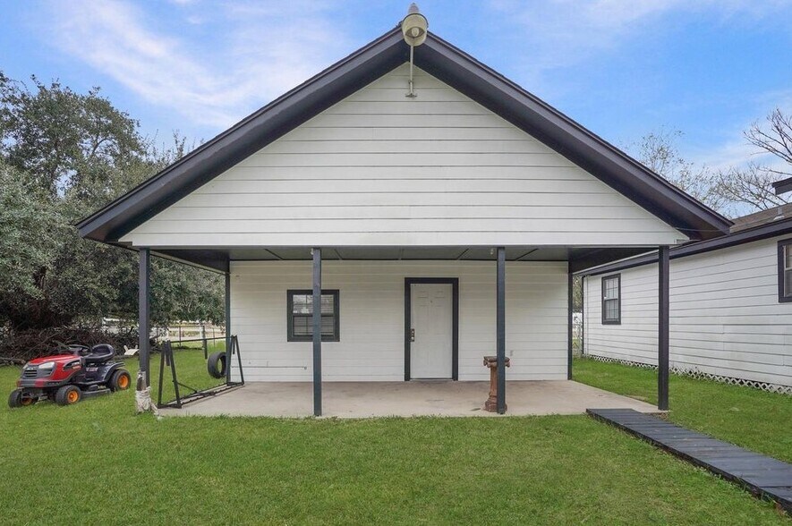 More Photos Of 22855 E Martin Dr, Porter Land For Sale