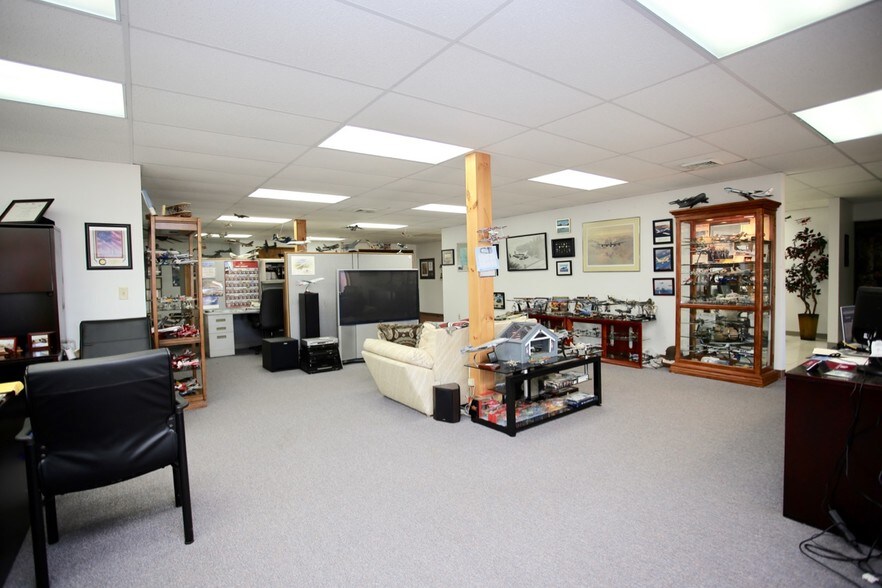 More Photos Of 79 Styles Way, Lagrangeville Light Distribution For Sale