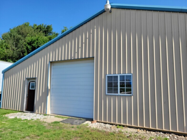 More Photos Of 13 SW 1st Ln, Lamar General Retail For Sale