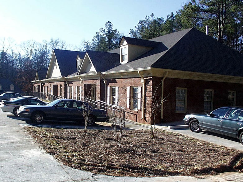 More Photos Of 625 Beaver Ruin Rd NW, Lilburn Office For Sale