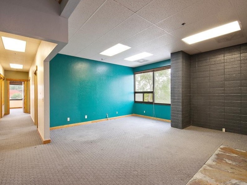 More Photos Of 1821 Sidewinder Dr, Park City Storefront Retail Office For Sale