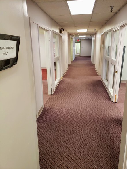 More Photos Of 200 State St, Mccomb Office For Lease