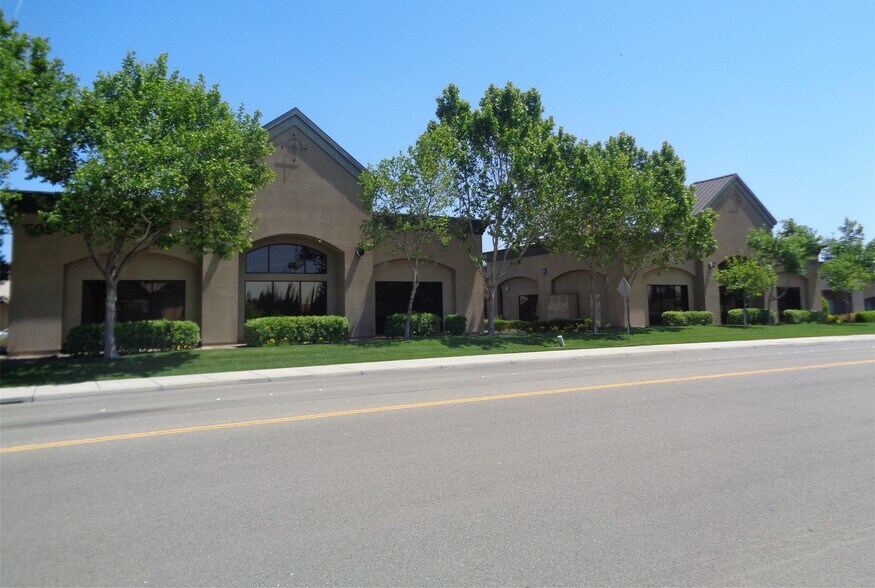 More Photos Of 650 N Wilma Ave, Ripon Office For Lease