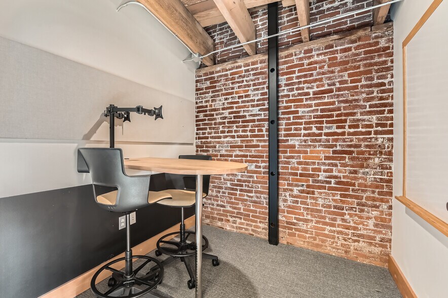 More Photos Of 126 SW 2nd Ave, Portland Loft Creative Space For Lease