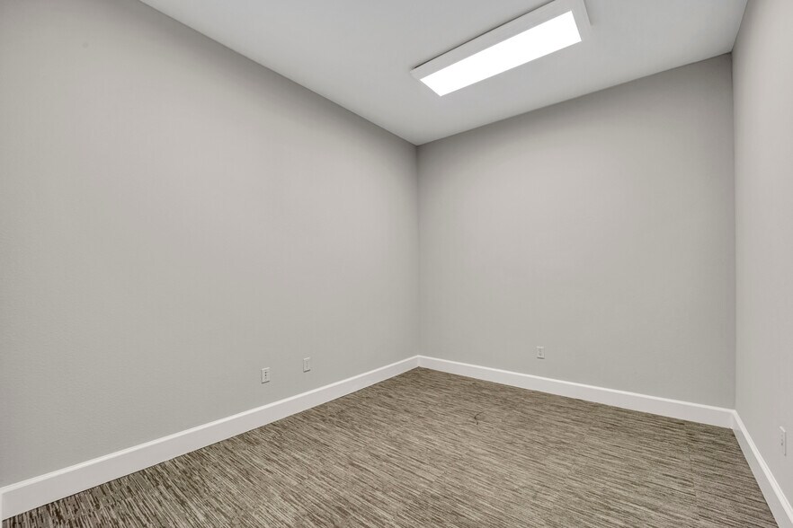 More Photos Of 840 E I-20 Hwy, Arlington Medical For Sale