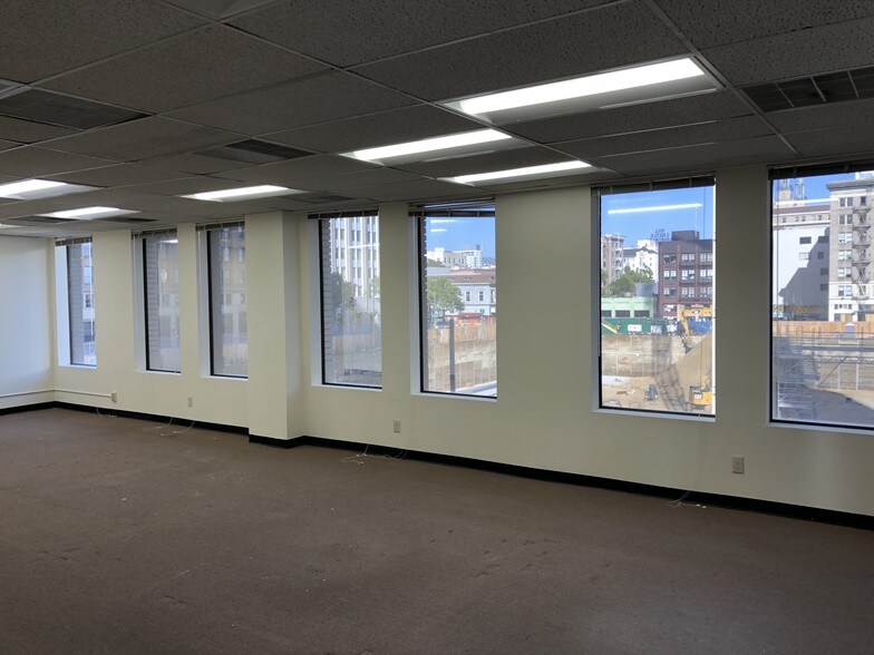 More Photos Of 1305 Franklin St, Oakland Office For Lease