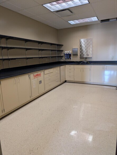 More Photos Of 1810 Successful Dr, Fairborn Loft Creative Space For Lease