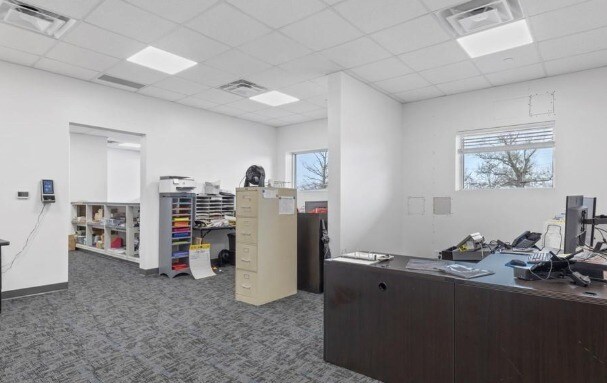 More Photos Of 2925 Industrial Ave, Lake Charles Distribution For Sale