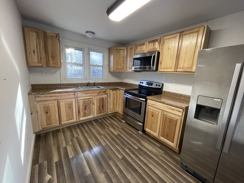 More Photos Of 13 US Highway 206 S, Sandyston Storefront Retail Residential For Sale