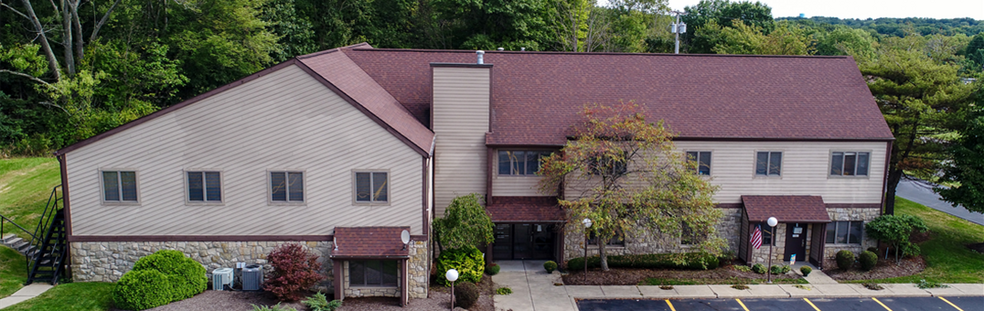 More Photos Of 2213 Shenango Valley Fwy, Hermitage Office For Lease