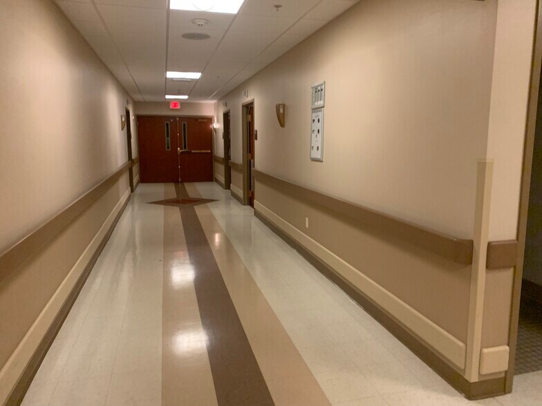 More Photos Of 200 School St, Wintersville Hospital For Sale