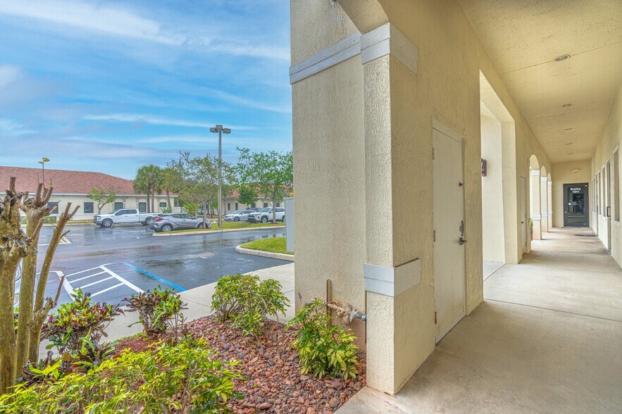 More Photos Of 11776 W Sample Rd, Coral Springs Office Residential For Lease