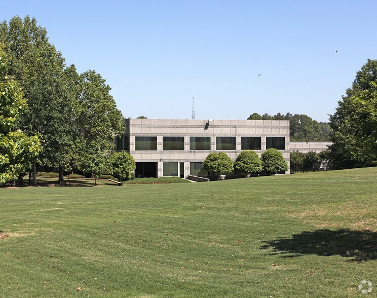 More Photos Of 1001 Windward Concourse, Alpharetta Industrial For Lease