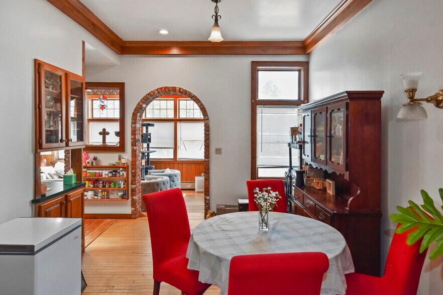 More Photos Of 9 River St, Saranac Lake Apartments For Sale