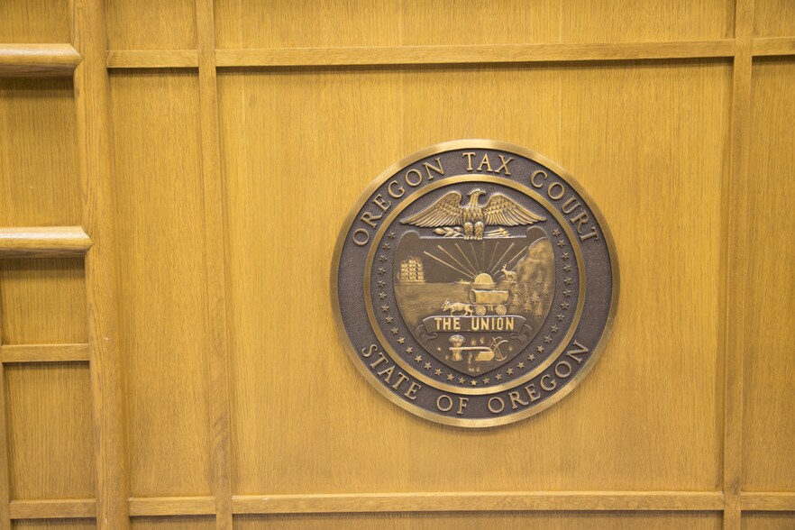 More Photos Of 1215 State St, Salem Office For Lease