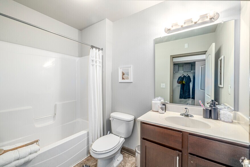 More Photos Of 601 W Bacon St, Richmond Apartments For Sale