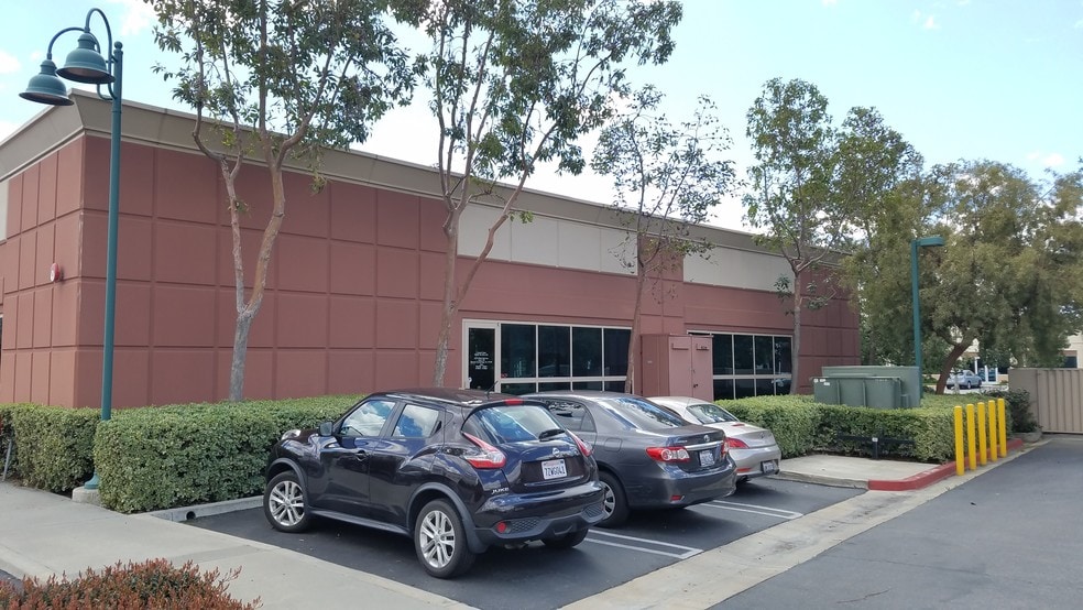 More Photos Of 8273 White Oak Ave, Rancho Cucamonga Office For Sale