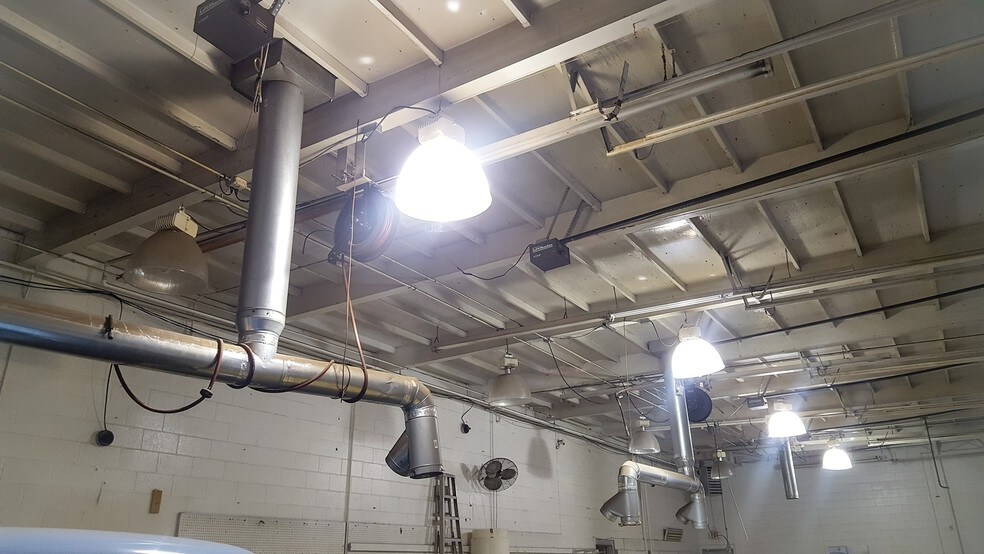 More Photos Of 171 S E St, San Bernardino Coworking Space