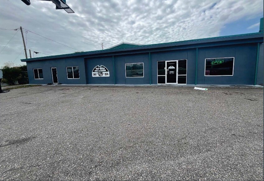 More Photos Of 10300 Us Highway 19 N, Pinellas Park Manufacturing For Sale