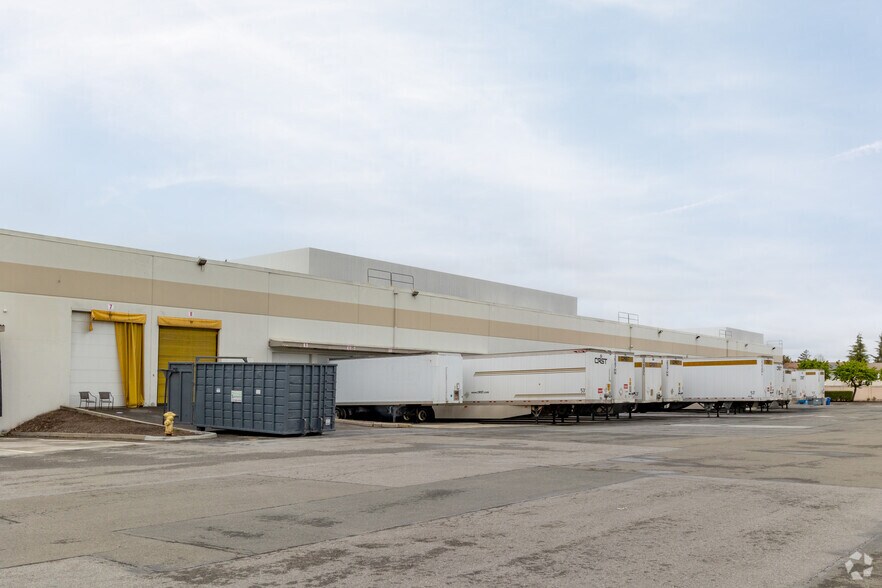 More Photos Of 881-897 Wrigley Way, Milpitas Manufacturing For Lease