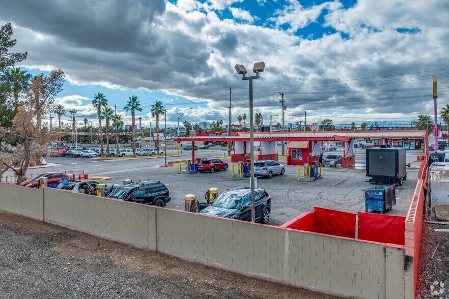 More Photos Of 1402 N Eastern Ave, Las Vegas Carwash For Sale