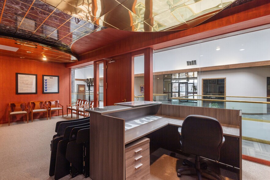 More Photos Of 4341 S Westnedge Ave, Kalamazoo Office For Lease