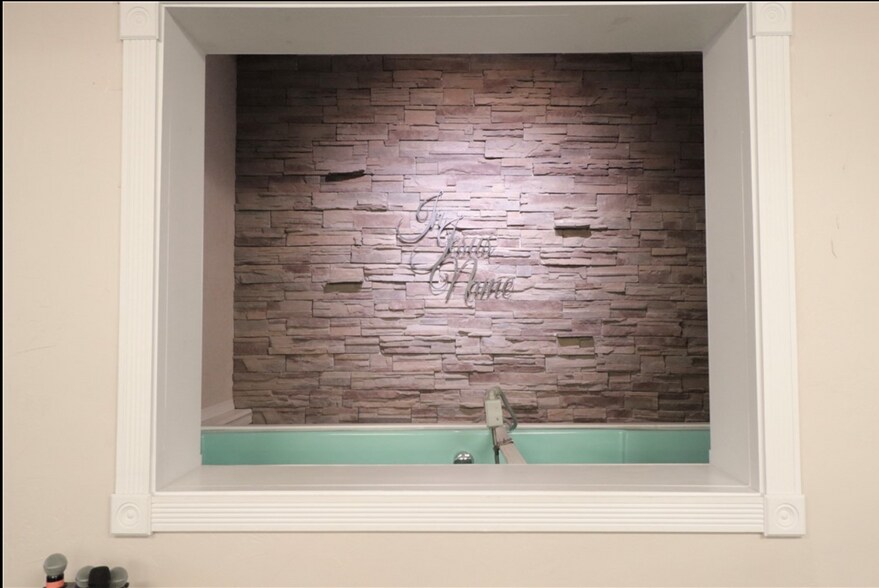 More Photos Of 1010 E Independence St, Shawnee Religious Facility For Lease