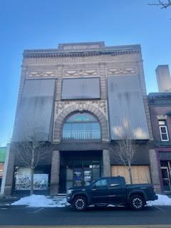 More Photos Of 210 E 5th St, East Liverpool General Retail For Sale