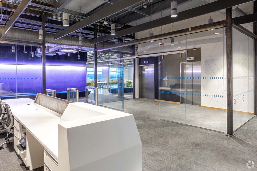 More Photos Of 6800 Weiskopf Ave, McKinney Office For Lease