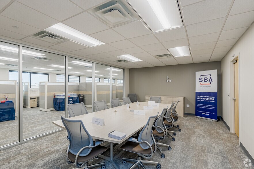 More Photos Of 3 Parkway Center, Pittsburgh Office For Sale