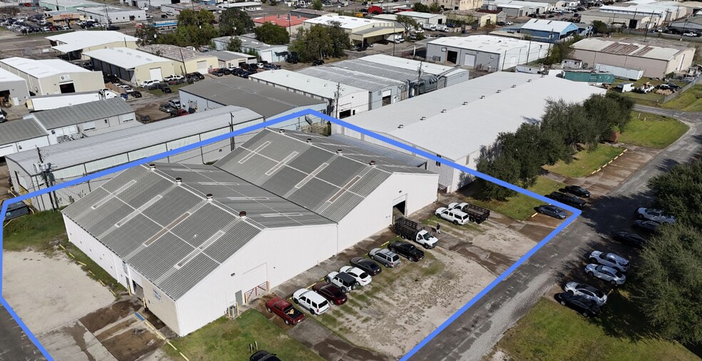 Primary Photo Of 1509 Alabama St, South Houston Warehouse For Sale