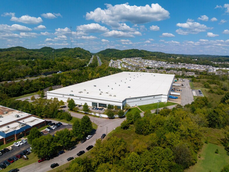More Photos Of 3438 Briley Park Blvd N, Nashville Distribution For Lease