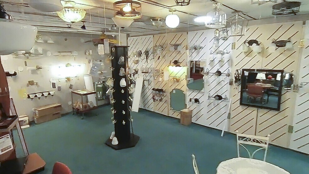 More Photos Of 3212 S Main St, Salisbury Storefront Retail Office For Lease