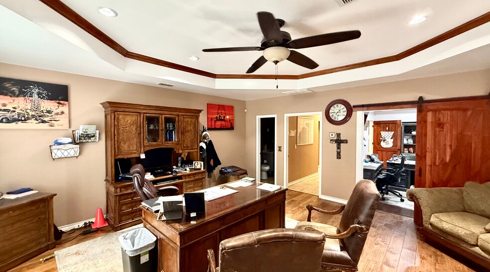 More Photos Of 14625 N Hollyhock Ave, Gardendale Warehouse For Sale