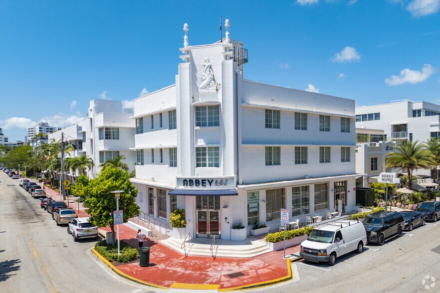Primary Photo Of 300 21st St, Miami Beach Hospitality For Sale