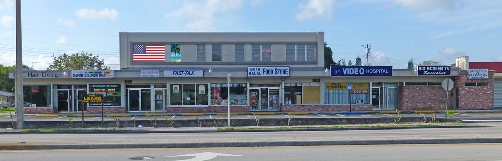 More Photos Of 6750-6790 Pines Blvd, Pembroke Pines Unknown For Lease