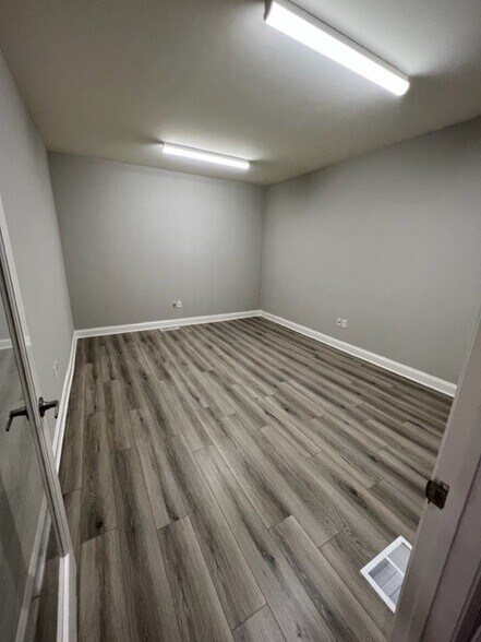 More Photos Of 547 N Mt Juliet Rd, Mount Juliet Office For Lease