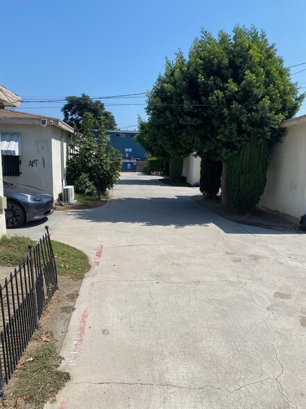 More Photos Of 6624 Flora Ave, Bell Apartments For Sale