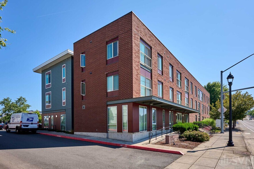 More Photos Of 8719 SE Monterey Ave, Happy Valley Apartments For Sale